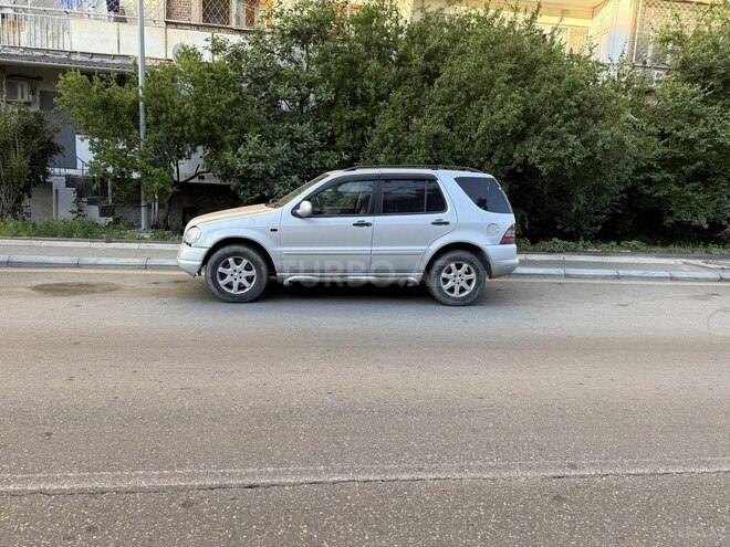 Mercedes ML 430 4MATIC-3