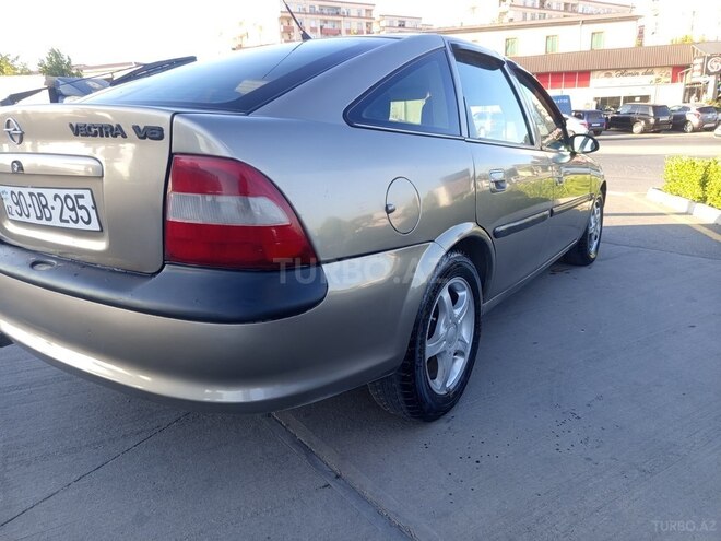 Opel Vectra-15