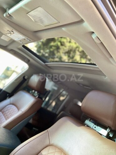 Toyota Land Cruiser-12