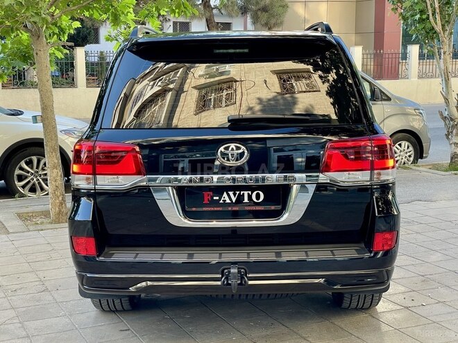Toyota Land Cruiser-17