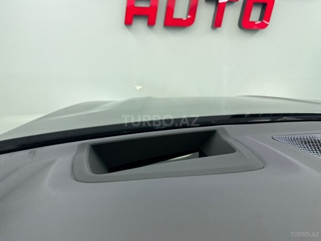 BMW X7-10