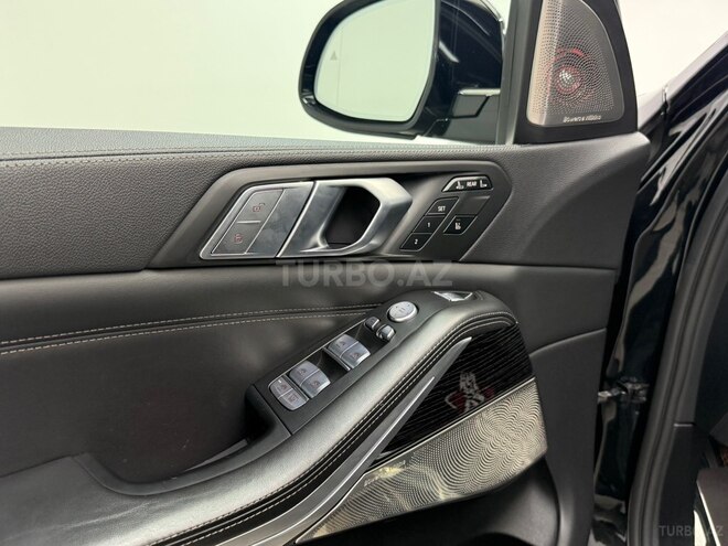 BMW X7-7