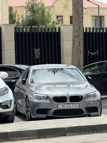 BMW 528-8