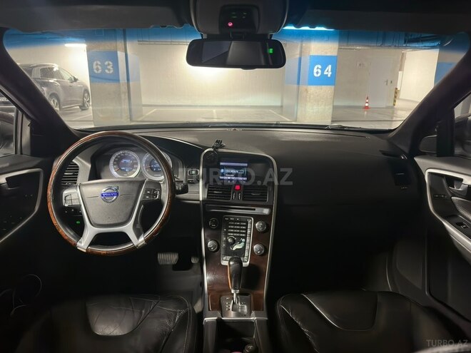 Volvo XC60-11