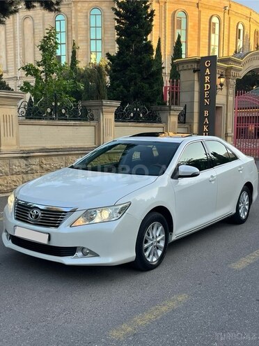 Toyota Camry-1