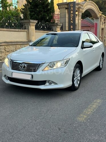 Toyota Camry-2