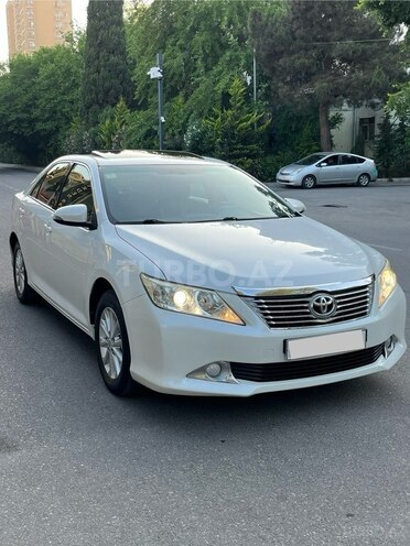 Toyota Camry-3