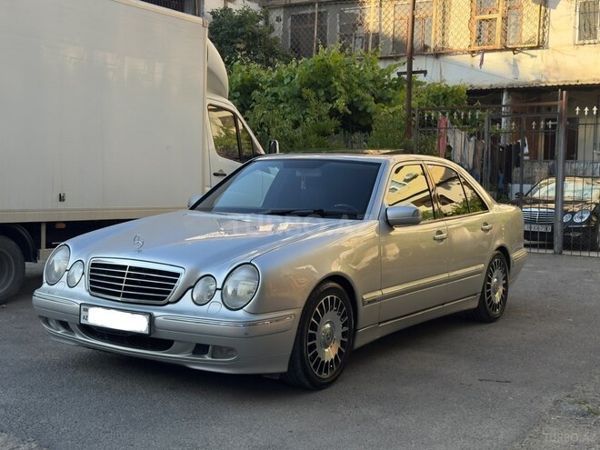 Mercedes E 280-4