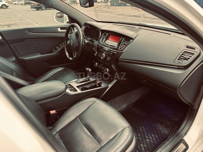Kia Cadenza-15