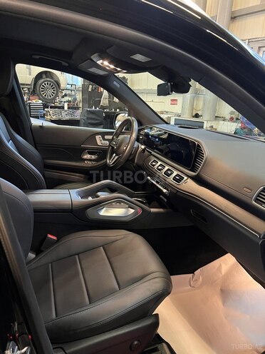 Mercedes GLS 450 4MATIC-12