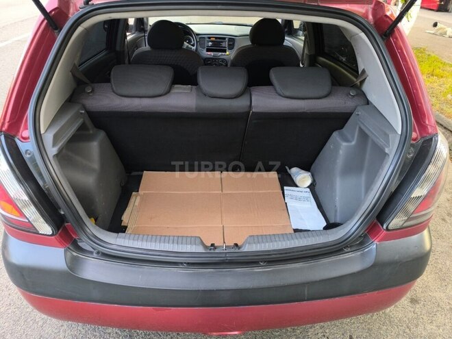 Kia Rio-5