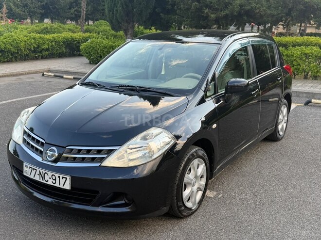 Nissan Tiida-2