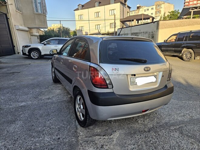 Kia Rio-7