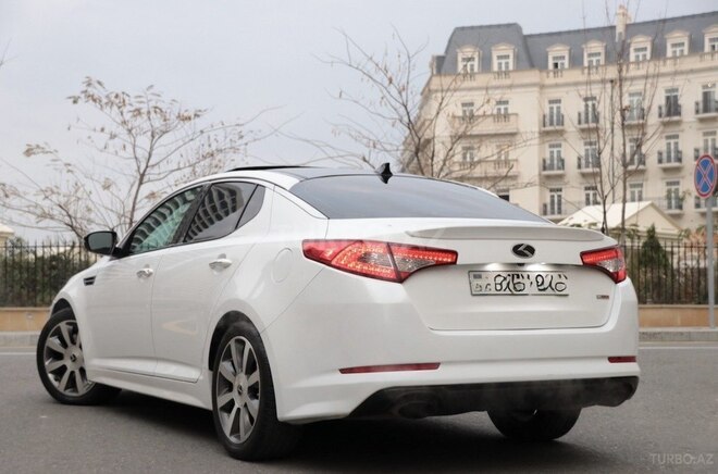 Kia Optima-2