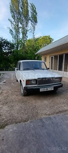LADA (VAZ) 2107-1