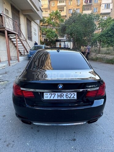 BMW 740-21