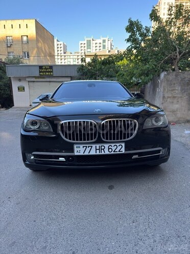 BMW 740-1