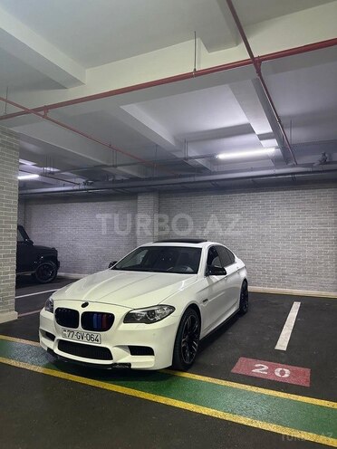 BMW 528-2