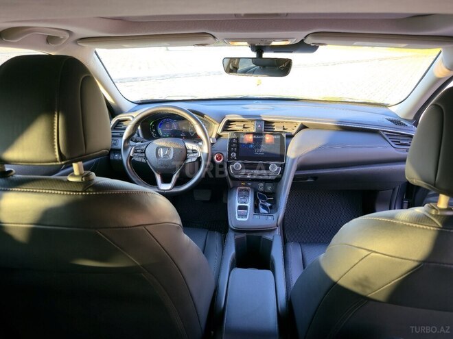 Honda Insight-8