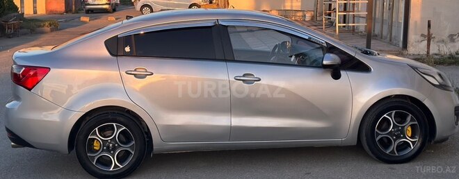Kia Rio-4
