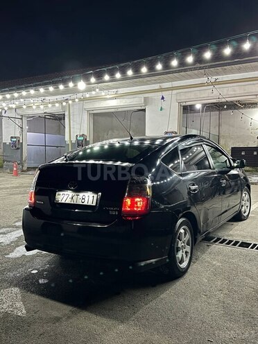 Toyota Prius-4