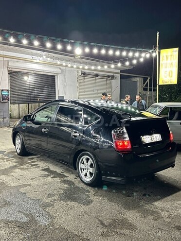 Toyota Prius-3
