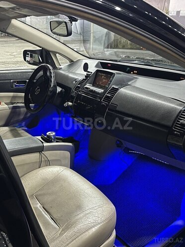Toyota Prius-9
