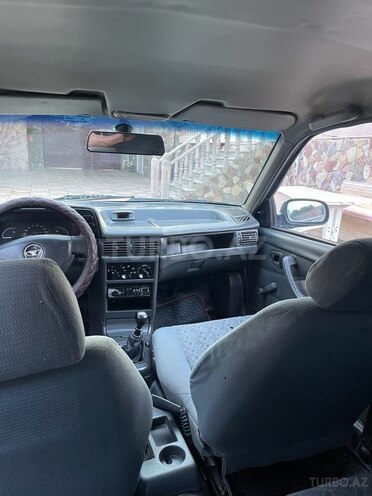 Daewoo Nexia-5