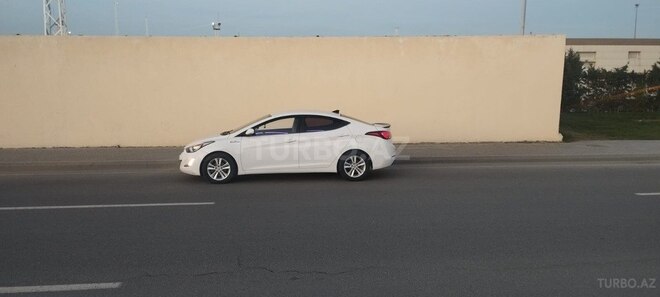 Hyundai Avante-6
