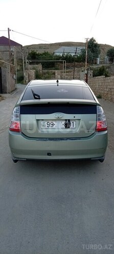 Toyota Prius-5