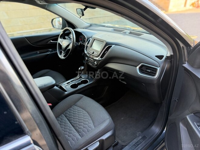 Chevrolet Equinox-12