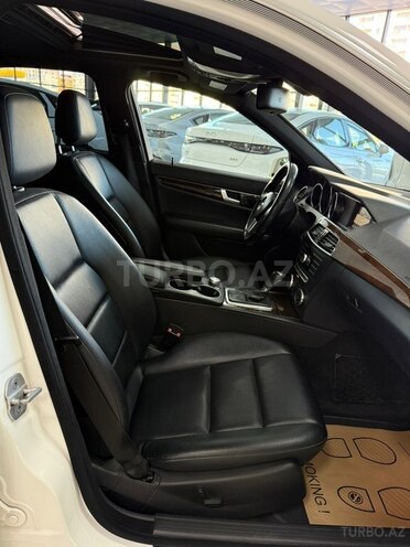 Mercedes C 250-13