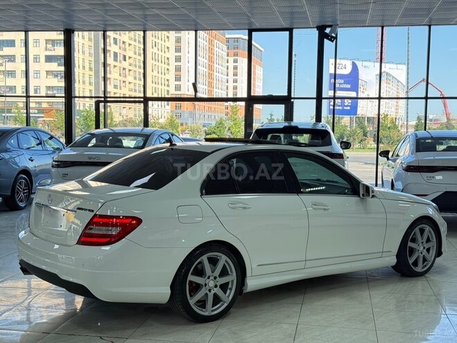 Mercedes C 250-9