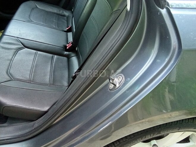 Volkswagen Passat (North America)-10