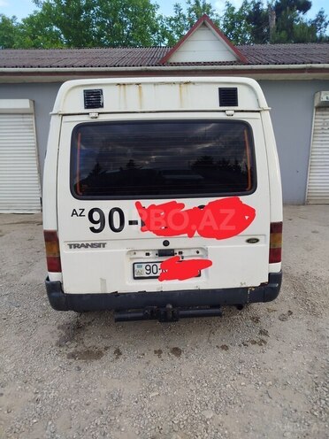 Ford Transit-3