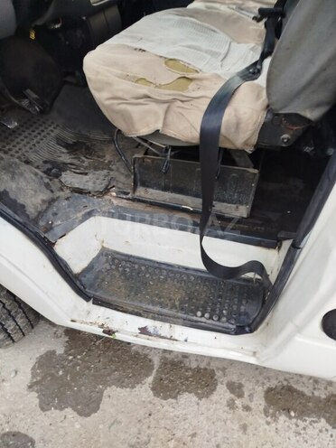 Ford Transit-13