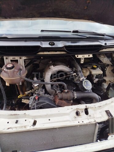Ford Transit-17