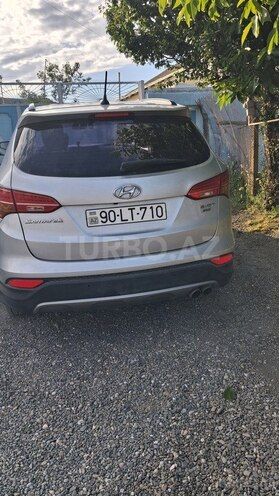 Hyundai Santa Fe-5