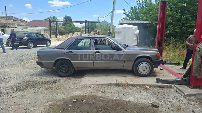 Mercedes 190-3