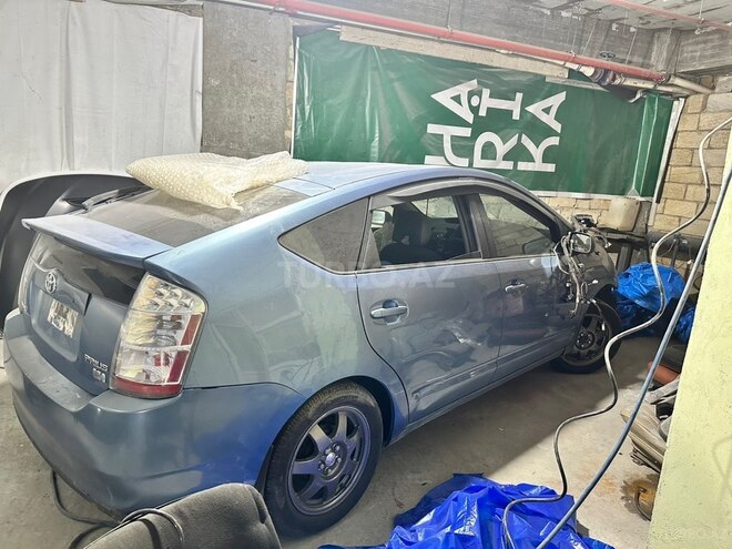Toyota Prius-7