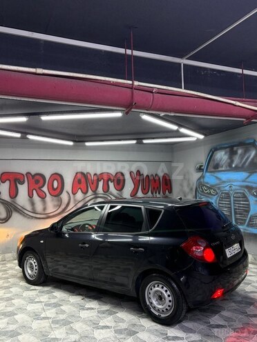 Kia Ceed-4