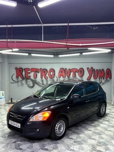Kia Ceed-1