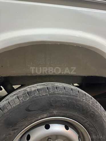 Ford Transit-4