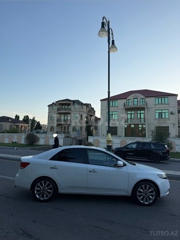 Kia Cerato-7