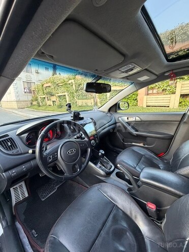 Kia Cerato-8