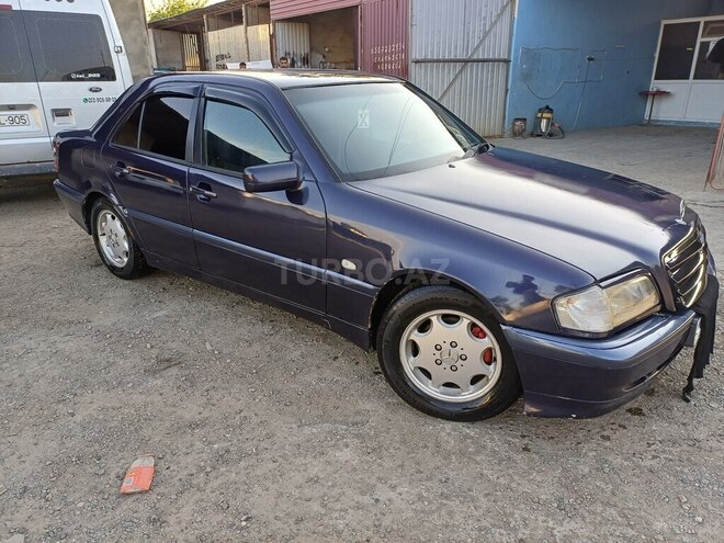 Mercedes C 220-7