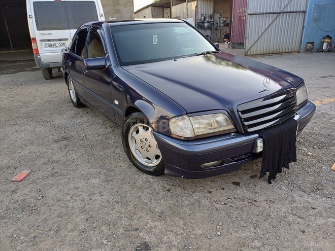 Mercedes C 220-8