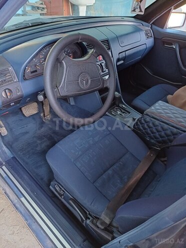 Mercedes C 220-10