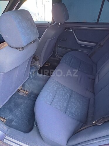 Mercedes C 220-11