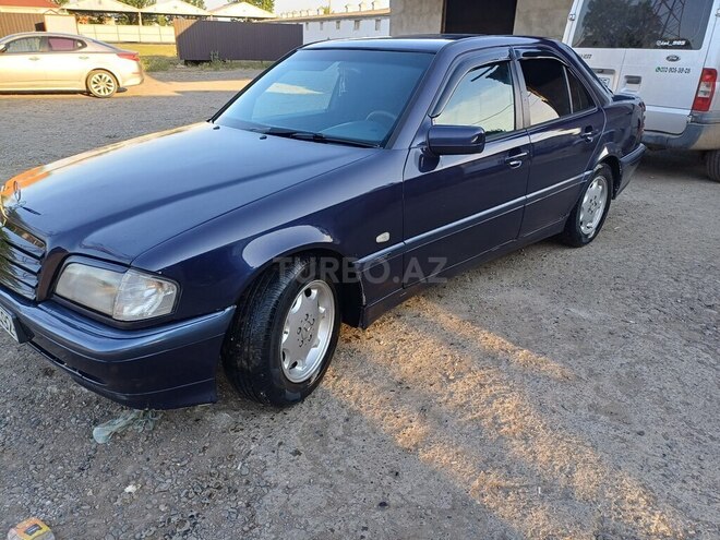 Mercedes C 220-9